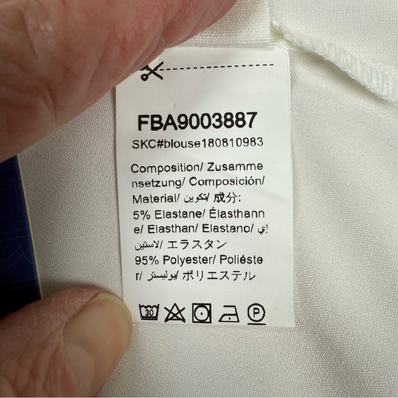 NWT Floerns Embroidered White Babydoll Style Sleeveless Top Colorful Accents - Picture 11 of 11